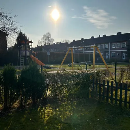 度假居 Ferienhuus Tueuetje 埃姆登