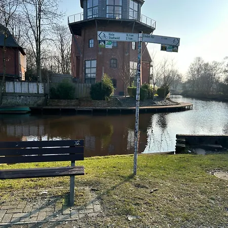 Holiday home Ferienhuus Tueuetje Emden